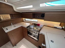 Oceanis 40.1 in Split / ACI Marina Split thumbnail 4