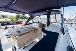 Oceanis 40.1 in Sardinia / Olbia / Marina di Olbia thumbnail 9