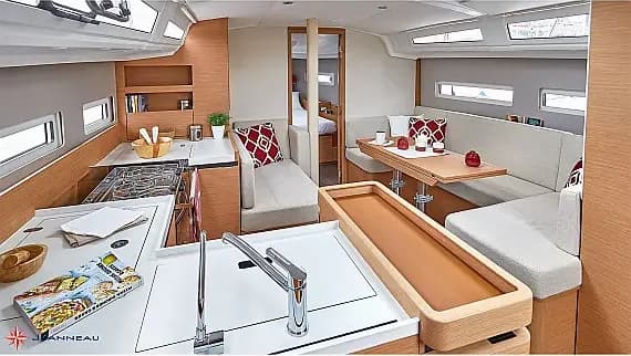 Sun Odyssey 410 in Lefkada / Port of Lefkas - Photo 3