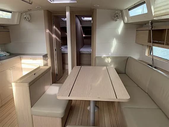 Oceanis 46.1 in Mallorca / Cala D`Or / Cala D'Or - Photo 3