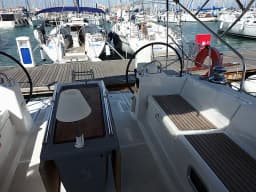 Oceanis 48 in Lefkada / Port of Lefkas thumbnail 6