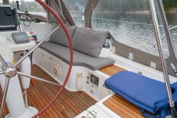 Oceanis 37 in Hjellestad Marina thumbnail 10