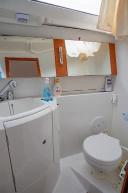 Oceanis 37 in Hjellestad Marina thumbnail 20