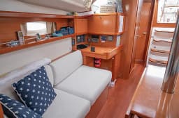 Oceanis 37 in Hjellestad Marina thumbnail 25