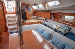 Oceanis 37 in Hjellestad Marina thumbnail 26