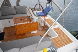 Oceanis 37 in Hjellestad Marina thumbnail 6