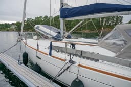 Oceanis 37 in Hjellestad Marina thumbnail 7