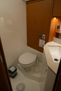 Bavaria C46 in Fethiye / Ece Marina thumbnail 23