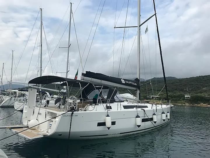 Dufour 530 in Sardinia / Portisco / Cala dei Sardi - Photo 5