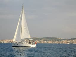 Oceanis 38 in Marmaris / Adaköy Marina thumbnail 9