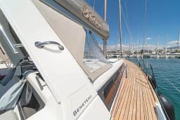 Oceanis 48 in Athens / Alimos Marina thumbnail 17