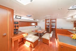 Oceanis 48 in Athens / Alimos Marina thumbnail 8