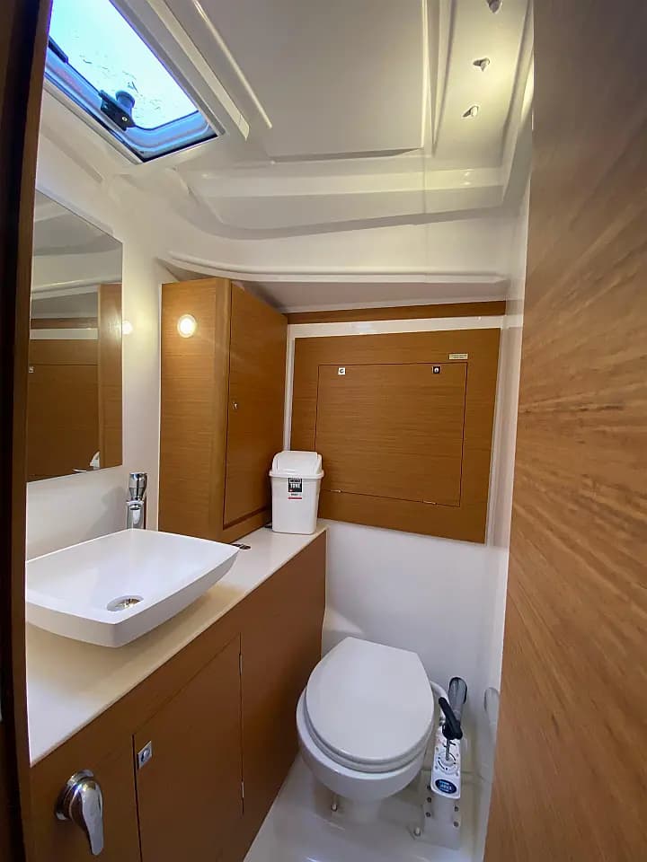 Dufour 390 Grand Large in Marmaris / Albatros Marina - Photo 2