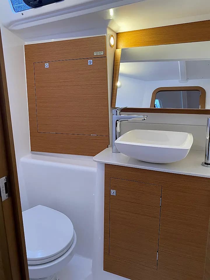 Dufour 390 Grand Large in Marmaris / Albatros Marina - Photo 3