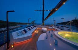 Luxury Sailing Yacht in Split / Port of Split / East Harbour thumbnail 42