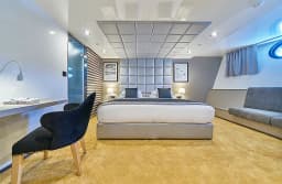 Luxury Sailing Yacht in Split / Port of Split / East Harbour thumbnail 49