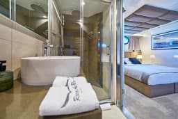 Luxury Sailing Yacht in Split / Port of Split / East Harbour thumbnail 11