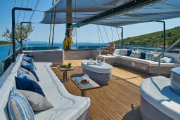 Luxury Sailing Yacht in Split / Port of Split / East Harbour thumbnail 33