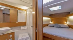 Dufour 430 in Lefkada / Nydri Port thumbnail 38