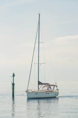 Sun Odyssey 449 in San Vincenzo / Marina di San Vincenzo thumbnail 4