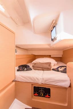 Sun Odyssey 449 in San Vincenzo / Marina di San Vincenzo thumbnail 9