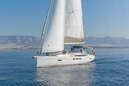Sun Odyssey 519 in Paros port thumbnail 12
