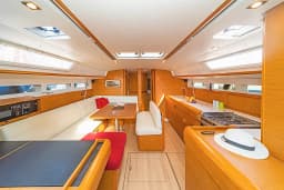 Sun Odyssey 519 in Paros port thumbnail 22