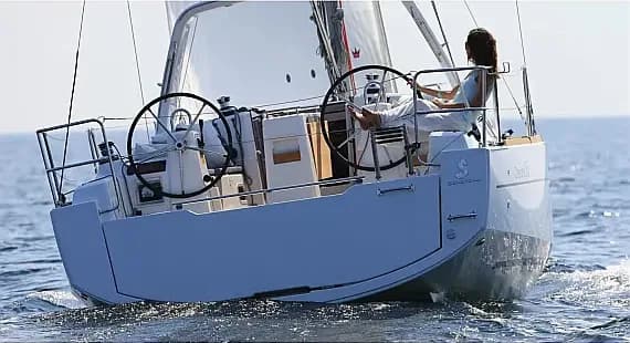 Oceanis 35 in Marmaris / Albatros Marina - image 1
