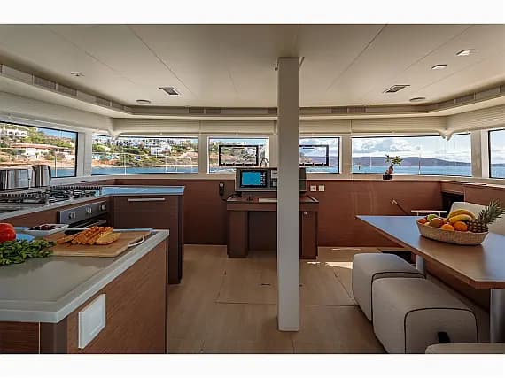 Lagoon 52F in Lavrion / Olympic Marina - Photo 3