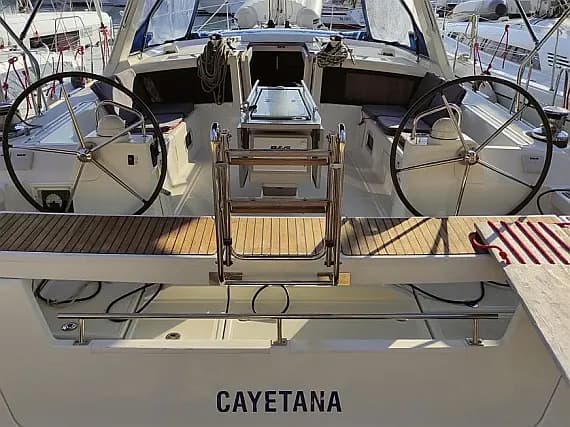 Oceanis 48 in Sicily / Furnari / Marina Portorosa - Photo 1