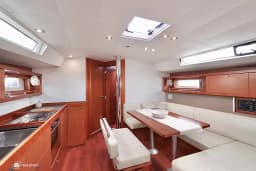 Oceanis 45 in Sardinia / Cannigione thumbnail 7