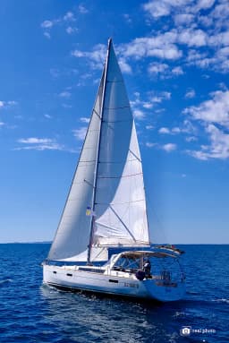 Oceanis 45 in Sardinia / Cannigione thumbnail 9