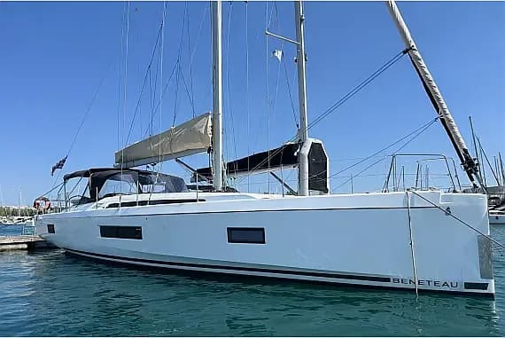 Oceanis 51.1 in Athens / Alimos Marina - Photo 1