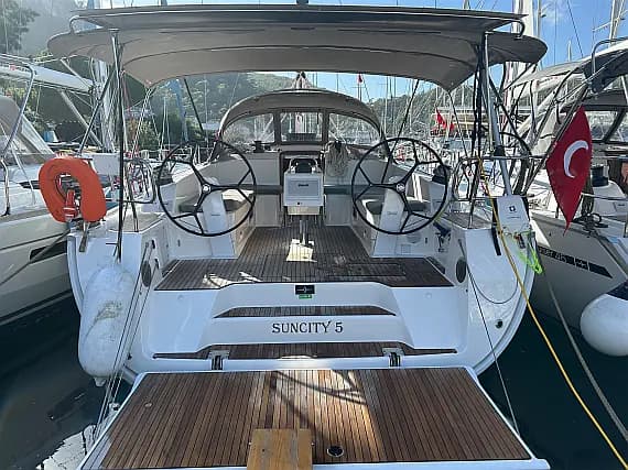 Bavaria 46 Cruiser in Fethiye / Yacht Club Mai - Photo 1