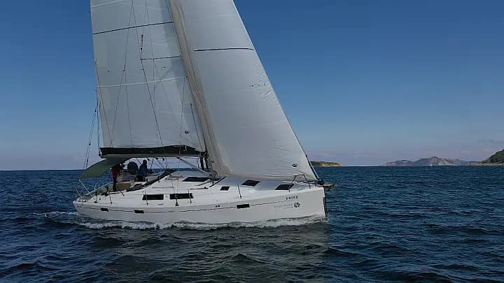 Hanse 415 in Baiona / Monte Real Club de Yates de Baiona - Photo 4