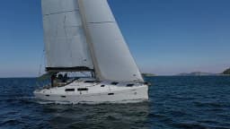 Hanse 415 in Baiona / Monte Real Club de Yates de Baiona thumbnail 3