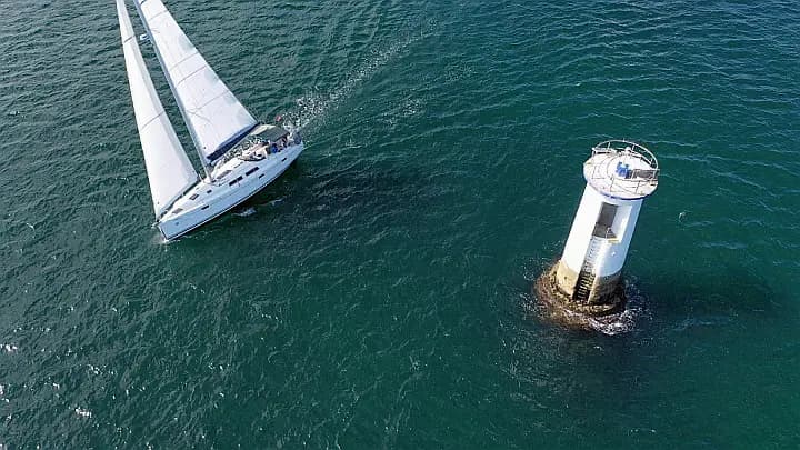 Hanse 415 in Baiona / Monte Real Club de Yates de Baiona - Photo 5