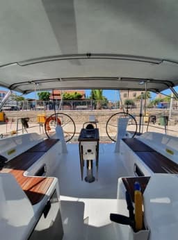 Bavaria Cruiser 51 in Lefkada / Port of Lefkas thumbnail 9