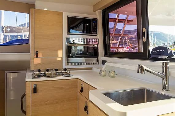 План на палубата на Aventura 37 in Dènia / Marina El Portet