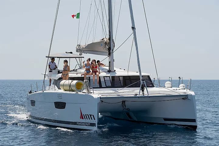 Astréa 42 in Sicily / Castellammare del Golfo / Porto di Castellammare del Golfo - Photo 5