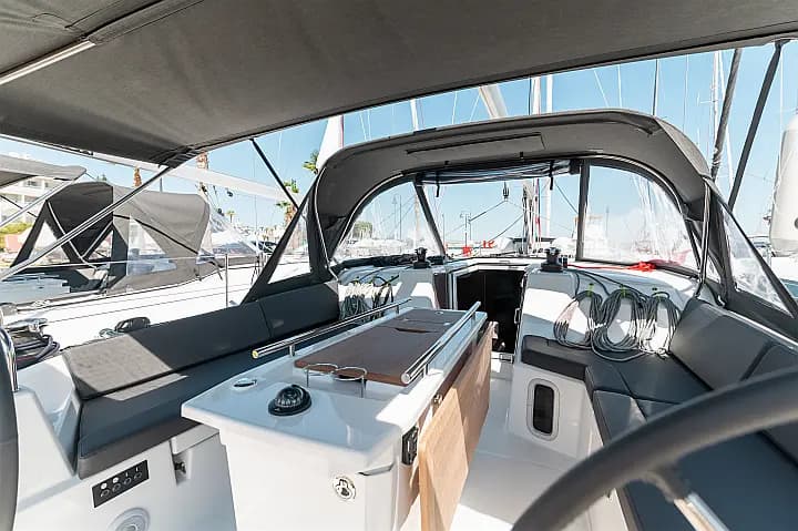 Oceanis 40.1 in Kos / Marina Kos - Photo 5