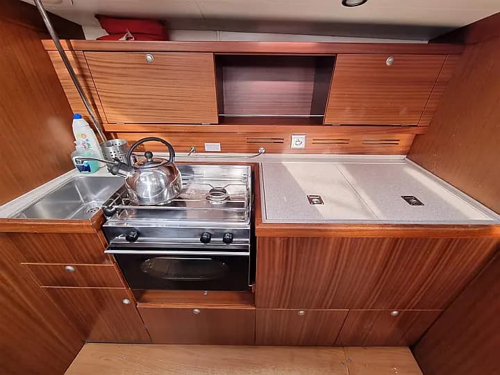 Delphia 40.3 in Gdansk / Przystan Cesarska - Photo 3