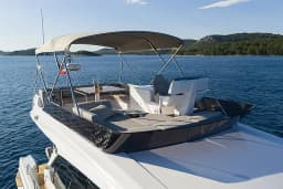 Ferretti 500 in Sukošan / D-Marin Dalmacija Marina thumbnail 10