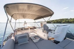 Ferretti 500 in Sukošan / D-Marin Dalmacija Marina thumbnail 5