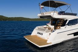 Ferretti 500 in Sukošan / D-Marin Dalmacija Marina thumbnail 8