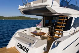Ferretti 500 in Sukošan / D-Marin Dalmacija Marina thumbnail 9