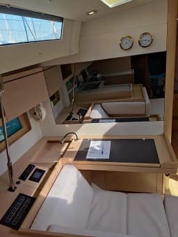 Oceanis 51.1 in Lefkada / Port of Lefkas thumbnail 23