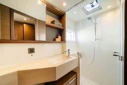Lagoon 46 in Athens / Alimos Marina thumbnail 13