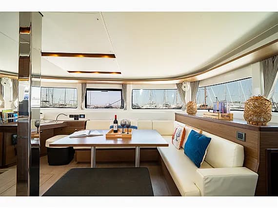 Lagoon 46 in Athens / Alimos Marina - Photo 3