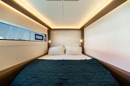 Lagoon 46 in Athens / Alimos Marina thumbnail 7